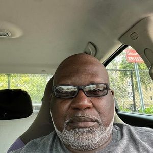 Meet your Posher, Thomas